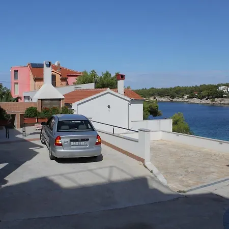 By The Sea Bilo, - 8364 *