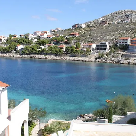 By The Sea Bilo, - 8364