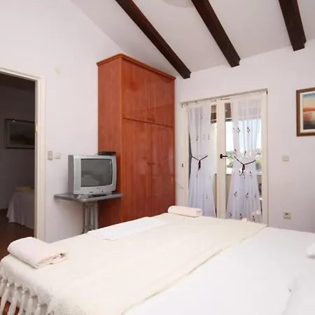 Apartamento By The Sea Bilo, - 8364 *