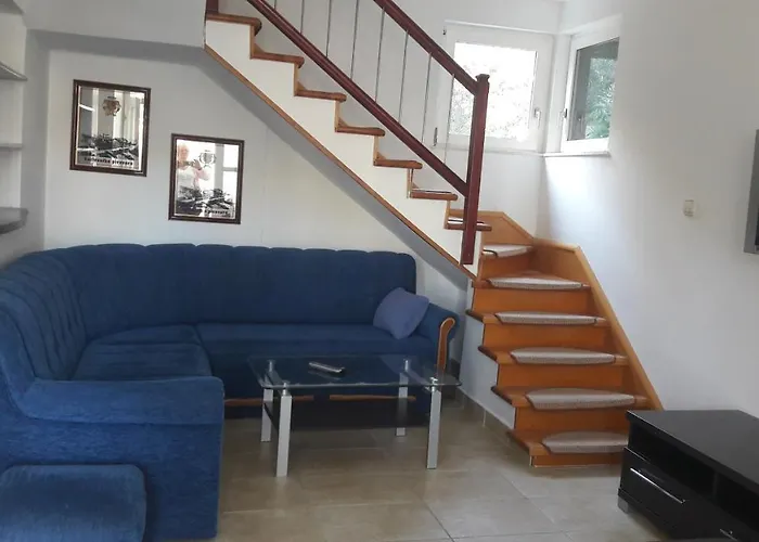 By The Sea Bilo, - 8364