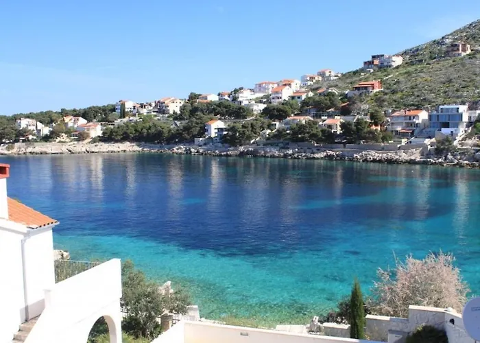 By The Sea Bilo, - 8364