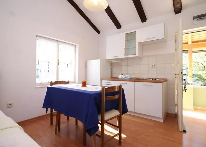 By The Sea Bilo, - 8364 פרימוסטן